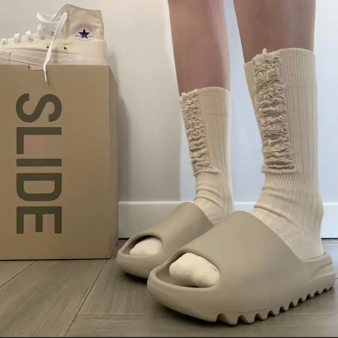 Summer Women Slippers Men Sandals Casual Beach Shoes Soft Bottom Slides Thick Platform EVA Anti-Slip Home Slippers